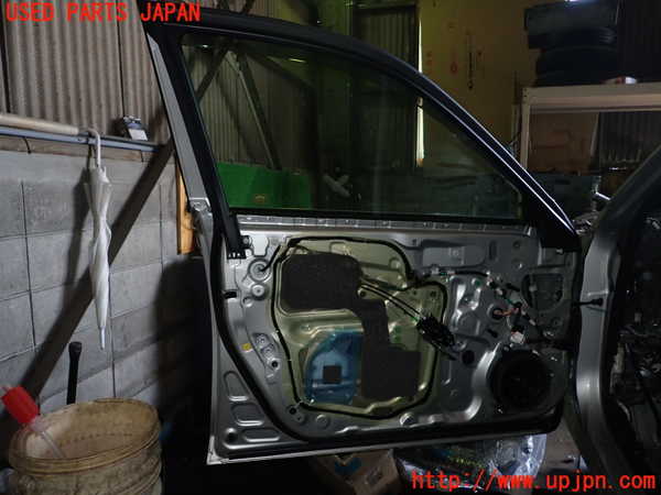 1UPJ-9237061260]クラウン ロイヤル ハイブリッド(AWS210)左前ドア AGC M2H5U 中古_3