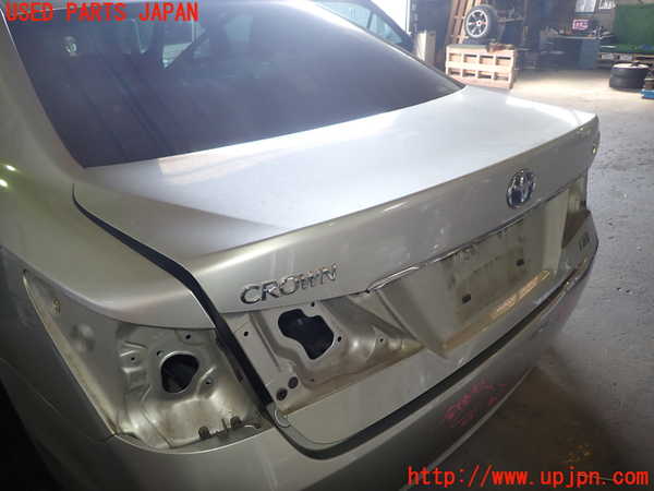 1UPJ-9237061500]クラウン ロイヤル ハイブリッド(AWS210)トランク 中古_2