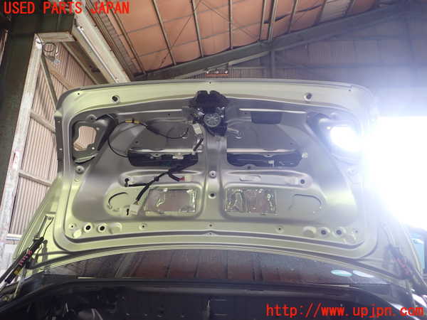 1UPJ-9237061500]クラウン ロイヤル ハイブリッド(AWS210)トランク 中古_4