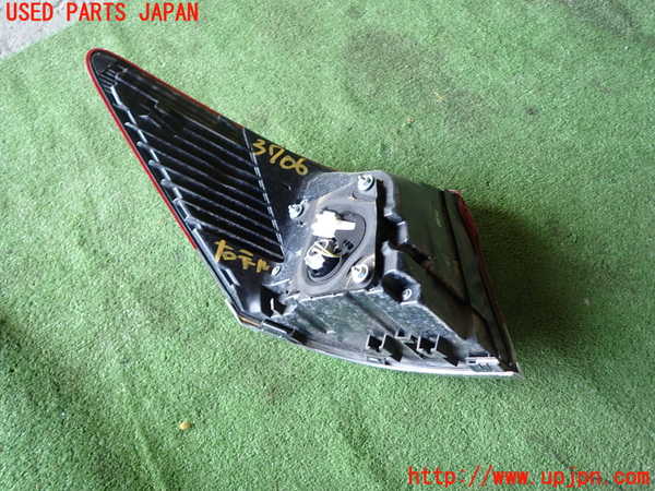 1UPJ-9237061530]クラウン ロイヤル ハイブリッド(AWS210)右テールランプ 中古_2