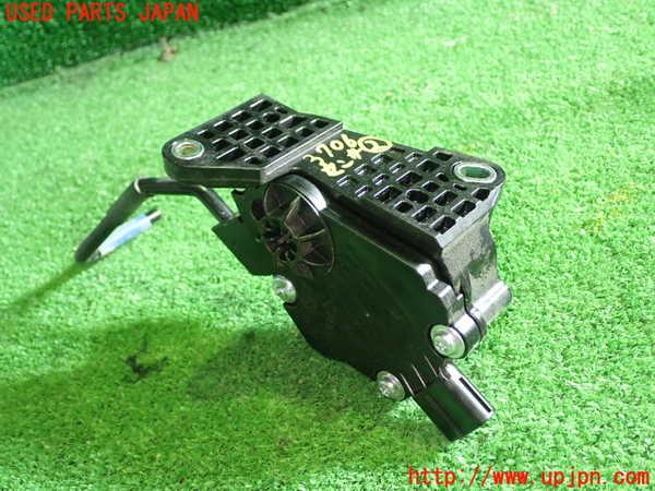 1UPJ-9237066382]クラウン ロイヤル ハイブリッド(AWS210)センサー2 (アクセルペダル) 中古_3