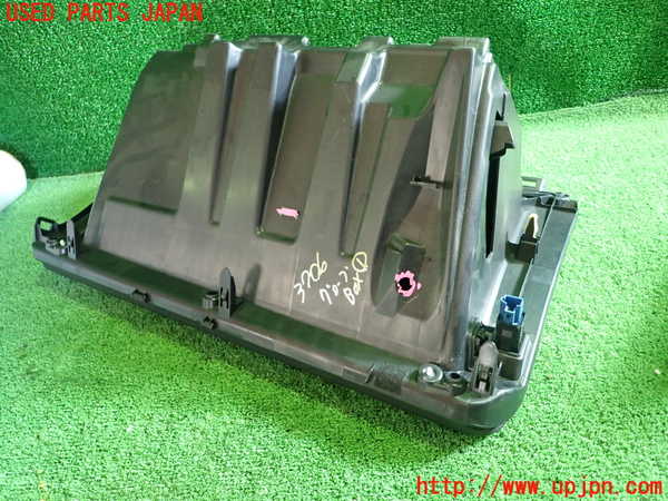 1UPJ-9237067516]クラウン ロイヤル ハイブリッド(AWS210)グローブボックス1 中古_3