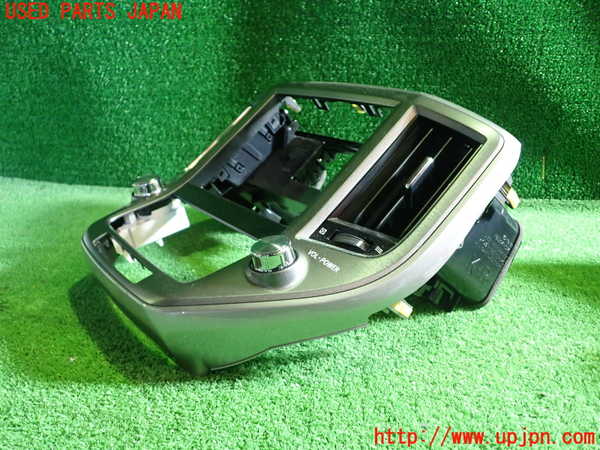 1UPJ-9237067528]クラウン ロイヤル ハイブリッド(AWS210)エアコン吹き出し口3 (真中) 中古_2