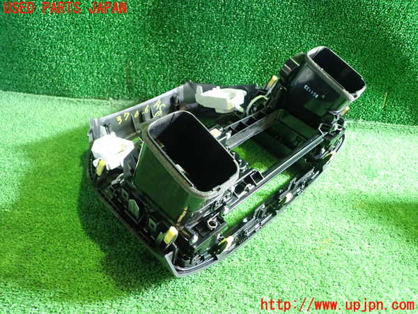 1UPJ-9237067528]クラウン ロイヤル ハイブリッド(AWS210)エアコン吹き出し口3 (真中) 中古_3