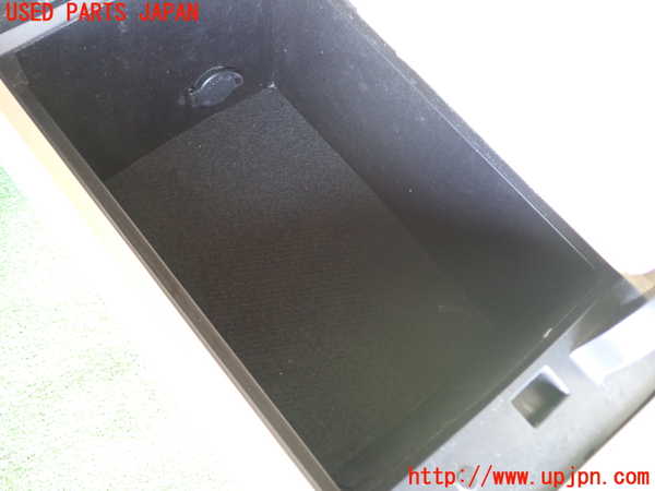 1UPJ-9237067540]クラウン ロイヤル ハイブリッド(AWS210)センターコンソール 中古_4