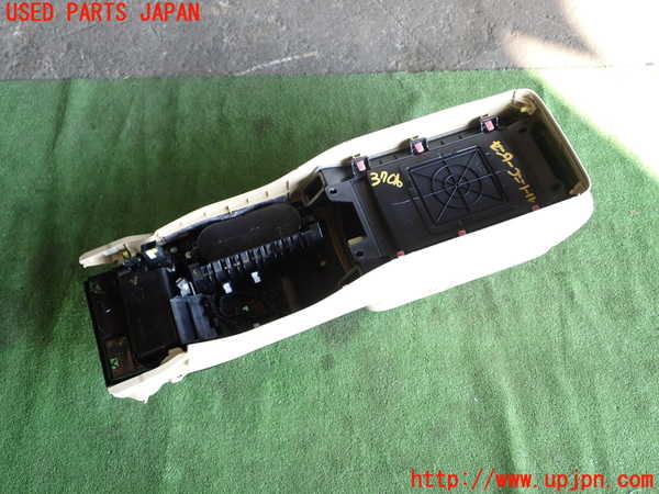 1UPJ-9237067540]クラウン ロイヤル ハイブリッド(AWS210)センターコンソール 中古_5