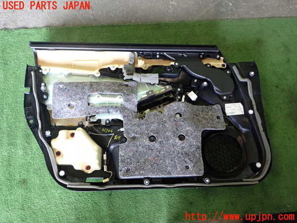 1UPJ-9237061234]クラウン ロイヤル ハイブリッド(AWS210)右前ドア内張り 中古_5