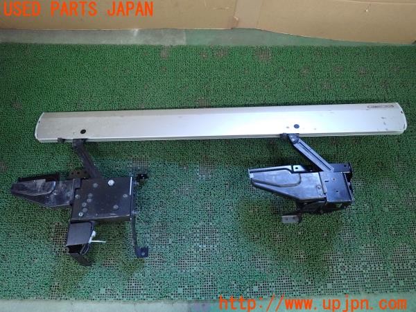 3UPJ=9237070025]セレナ XV(C28)チェアキャブ スロープタイプ 純正 PB182-254-01508 電動 左オートステップ アシストステップ AUTECH 中古_3