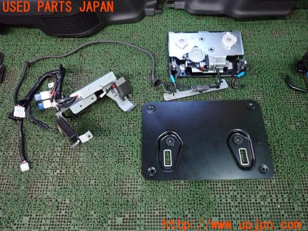 3UPJ=9237070034]セレナ XV(C28)チェアキャブ スロープタイプ 純正 車いす用 電動ウインチ 左右トリム付き HI-LEX 福祉車両 中古_4