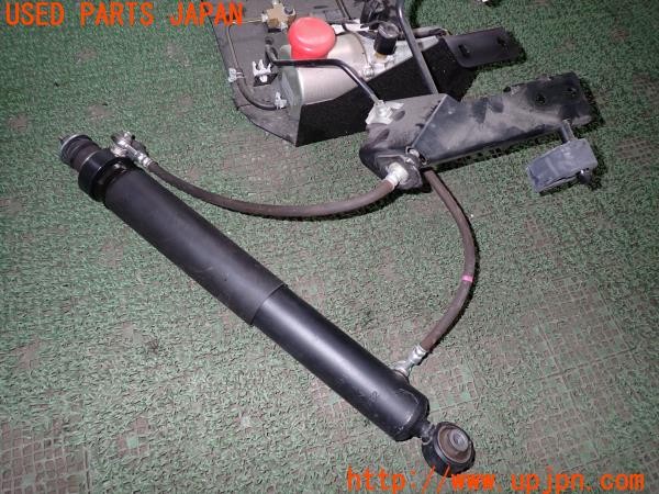 3UPJ=9237070408]セレナ XV(C28)チェアキャブ スロープタイプ 純正 リアショックアブソーバー ダンパー 車高調整 福祉車両 中古_2