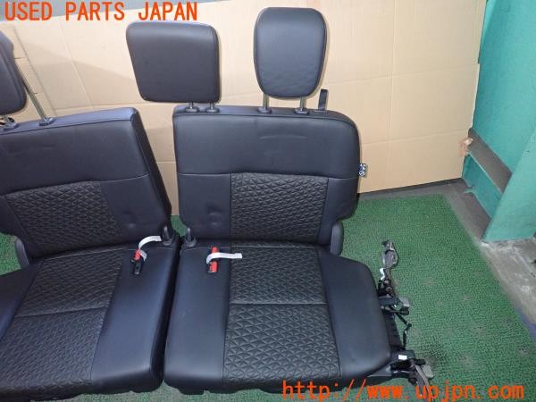 3UPJ=9237070601]セレナ XV(C28)チェアキャブ スロープタイプ 純正 3列目シート サードシート 車いす1名送迎仕様 フロア固定金具付き 中古_3