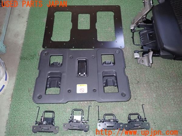 3UPJ=9237070601]セレナ XV(C28)チェアキャブ スロープタイプ 純正 3列目シート サードシート 車いす1名送迎仕様 フロア固定金具付き 中古_5
