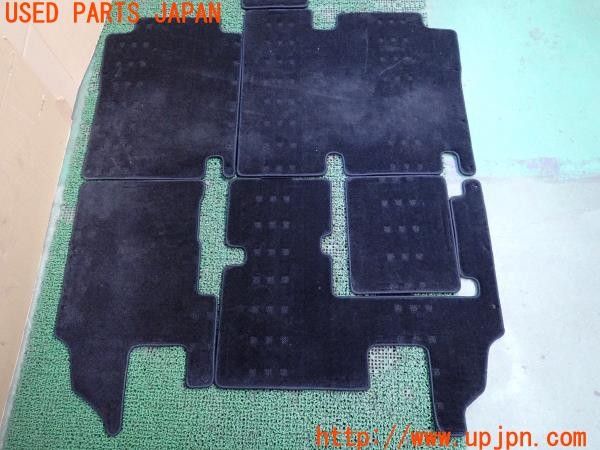3UPJ=9237070629]セレナ XV(C28)チェアキャブ スロープタイプ 純正 フロアマット 車いす1名送迎仕様 6人(1名+5名)・8人乗 福祉車両 中古_3