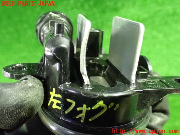 1UPJ-9237071180]セレナ(C28)右フォグ 中古_3