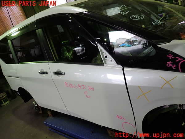 1UPJ-9237071230]セレナ(C28)右前ドア AGC M2H3 中古_3