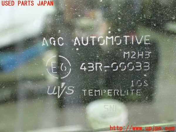 1UPJ-9237071230]セレナ(C28)右前ドア AGC M2H3 中古_4