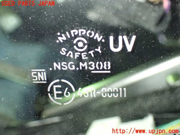 1UPJ-9237071202]セレナ(C28)左フロント三角窓ガラス NSG M3O8 中古_2