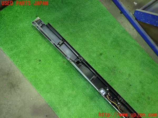 1UPJ-9237071390]セレナ(C28)右サイドステップ 中古_5