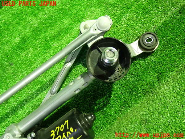 1UPJ-9237076770]セレナ(C28)フロントワイパーモーター 中古_2