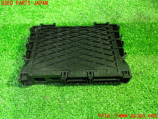 1UPJ-9237076146]セレナ(C28)コンピューター1 (3 330 F00 255) 中古_2