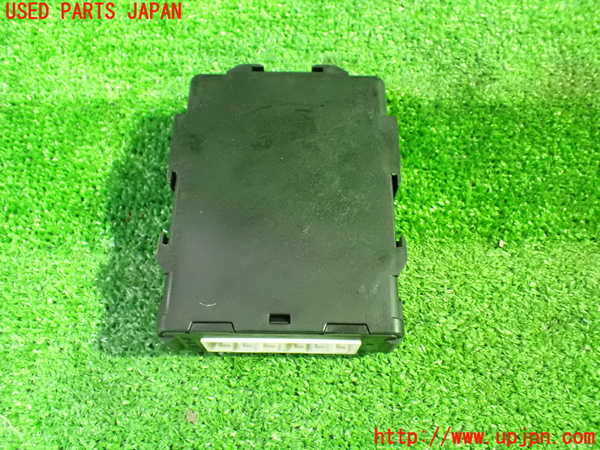 1UPJ-9237076148]セレナ(C28)コンピューター3 (31038 7DA1E) 中古_2