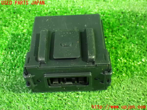 1UPJ-9237076152]セレナ(C28)コンピューター7 (285T3 7DA3C) 中古_2