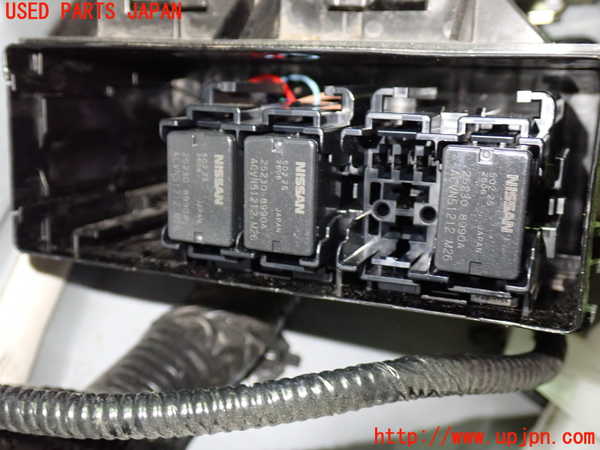1UPJ-9237076742]セレナ(C28)ヒューズボックス2 中古_2