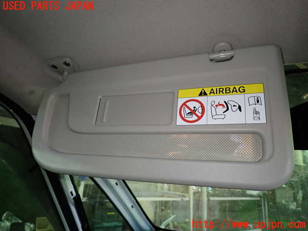 1UPJ-9237077630]セレナ(C28)室内サンバイザー左側 中古_2