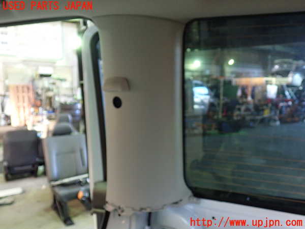 1UPJ-9237077675]セレナ(C28)右リアピラートリム 中古_2