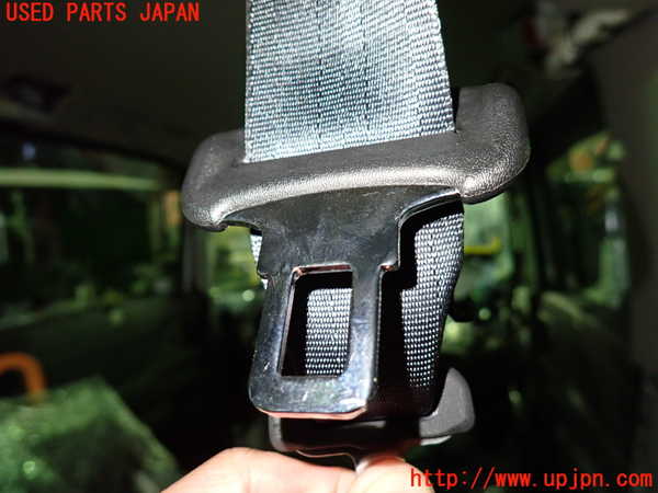 1UPJ-9237077215]セレナ(C28)3列目シートベルト 中古_2