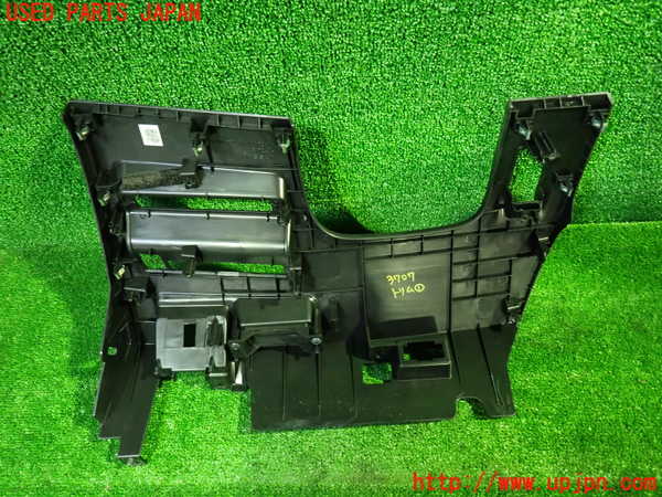 1UPJ-9237077691]セレナ(C28)内装トリム類1 中古_2