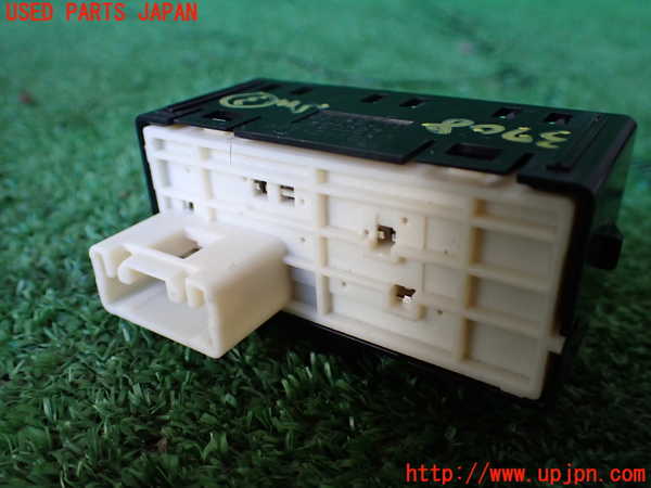 1UPJ-9237086308]アルファード(GGH20W)スイッチ3 (ルームランプ・ソナー) 中古_2