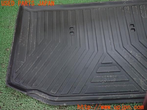 3UPJ=9237090634]ジムニー(JB64W 1型)社外 ラゲッジマット 中古_2