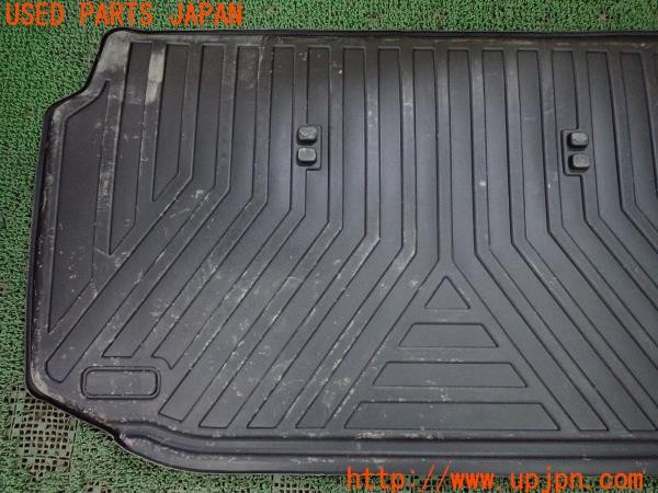3UPJ=9237090634]ジムニー(JB64W 1型)社外 ラゲッジマット 中古_4