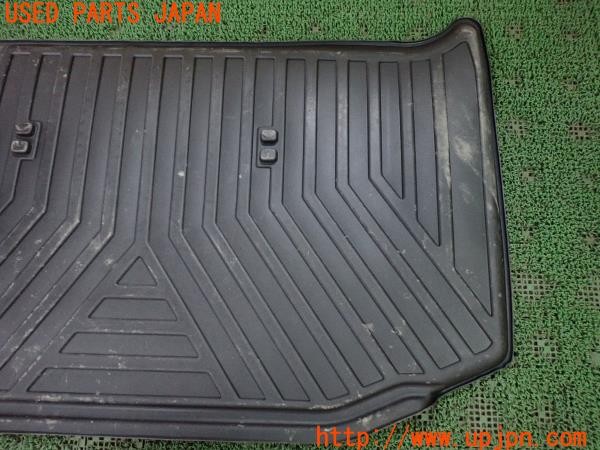 3UPJ=9237090634]ジムニー(JB64W 1型)社外 ラゲッジマット 中古_5