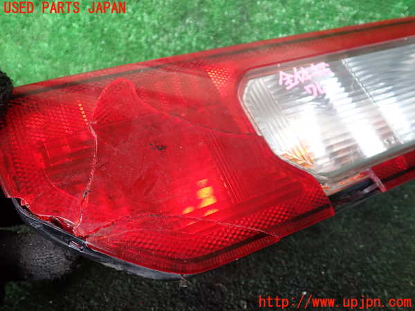 1UPJ-9237091536]ジムニー(JB64W)左テールランプ 中古_2