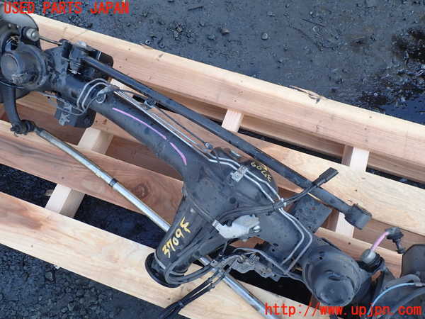 1UPJ-9237094370]ジムニー(JB64W)フロントデフホーシング ジャンク_2