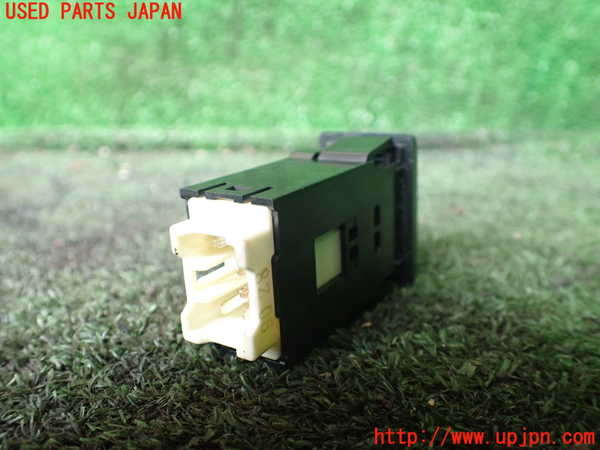 1UPJ-9237096309]ジムニー(JB64W)スイッチ4(シートヒーター 右) 中古_2
