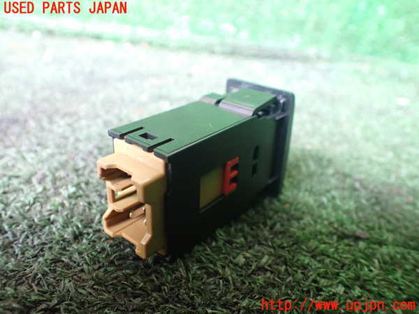 1UPJ-9237096310]ジムニー(JB64W)スイッチ5(シートヒーター 左) 中古_2