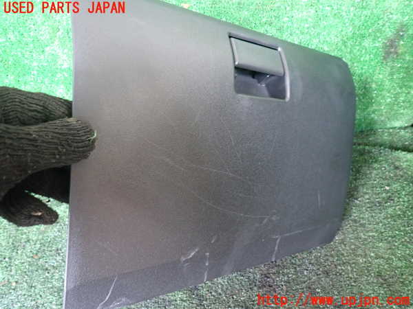 1UPJ-9237097516]ジムニー(JB64W)グローブボックス1 中古_2