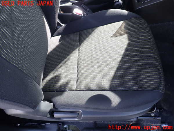 1UPJ-9237097035]ジムニー(JB64W)運転席シート 中古_3
