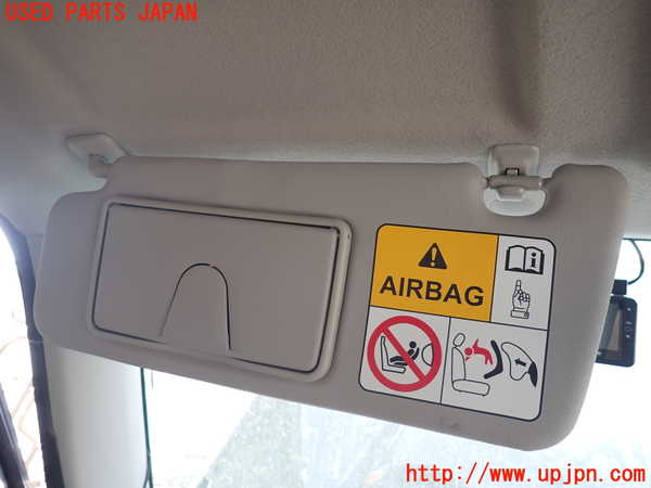 1UPJ-9237097630]ジムニー(JB64W)室内サンバイザー左側 中古_2