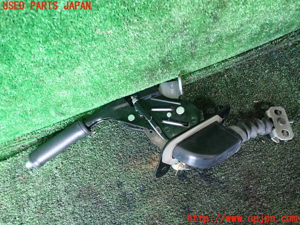 1UPJ-9237097550]ジムニー(JB64W)サイドブレーキレバー 中古_2