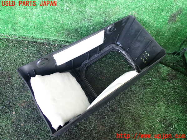 1UPJ-9237097549]ジムニー(JB64W)コンソール 中古_2