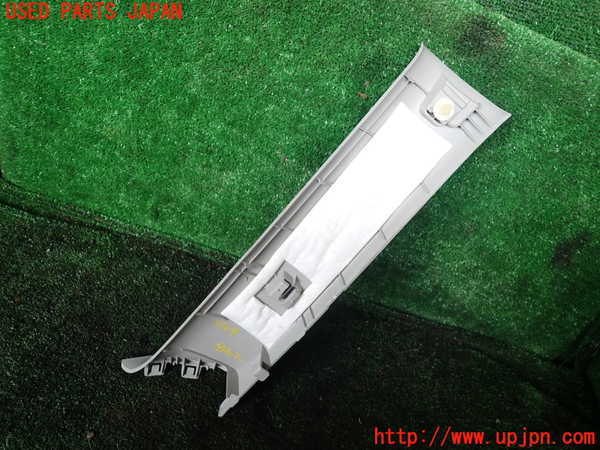 1UPJ-9237097660]ジムニー(JB64W)左フロントピラートリム 中古_2