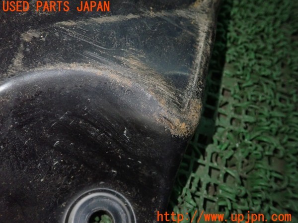 3UPJ=9237110012]GR86 RC(ZN8 D型)純正 42045CA03 フューエルタンクプロテクター 燃料タンクアンダーカバー パネル 中古_3