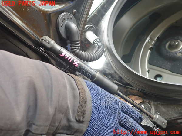 1UPJ-9237111506]GR86(BRZ)(ZN8)トランクダンパー 中古_2