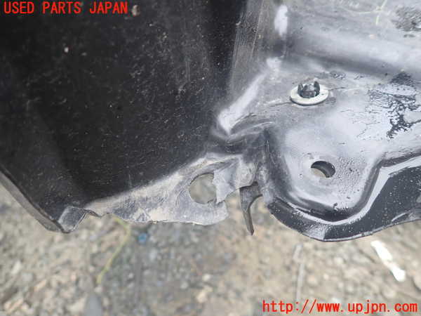 1UPJ-9237111090]GR86(BRZ)(ZN8)右前フェンダーライナー 中古_2