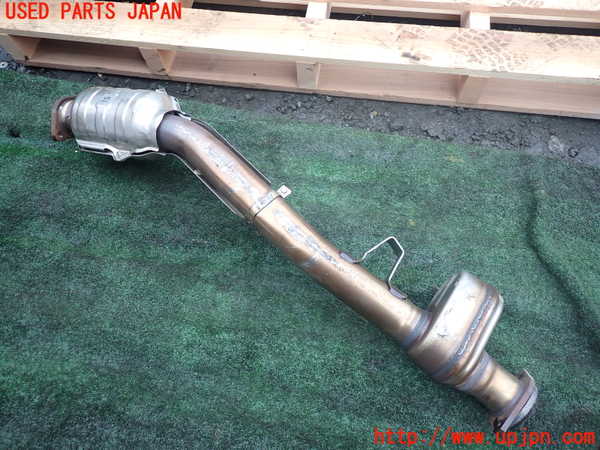 1UPJ-9237112661]GR86(BRZ)(ZN8)触媒1 中古_2