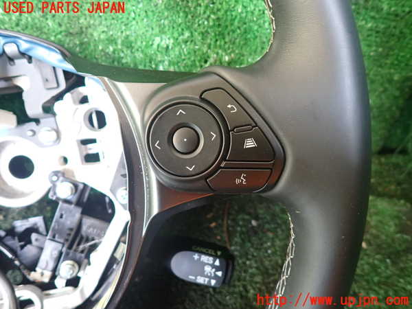 1UPJ-9237117855]GR86(BRZ)(ZN8)ステアリングホイール 中古_2